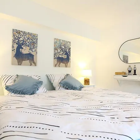 Apartment I Woda